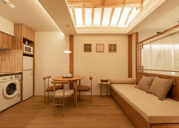 Villa Luxury Hanok Mirror Courtyard *